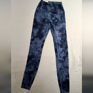 Lululemon Tie-Dye Leggings in Blue and Black